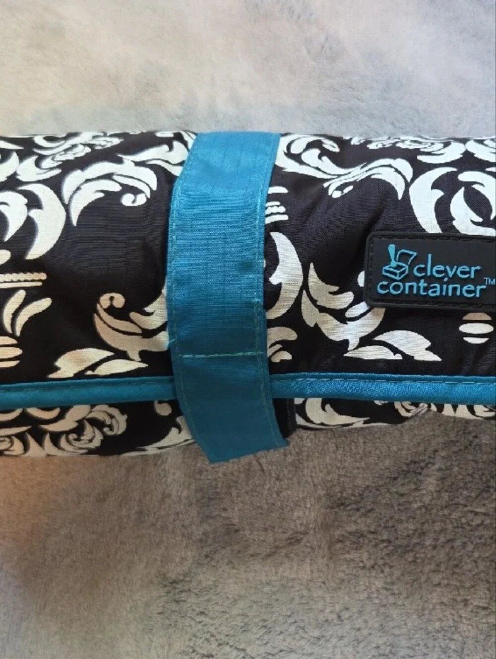 Turquoise Hanging Jewelry Organizer with Black & White Pouch